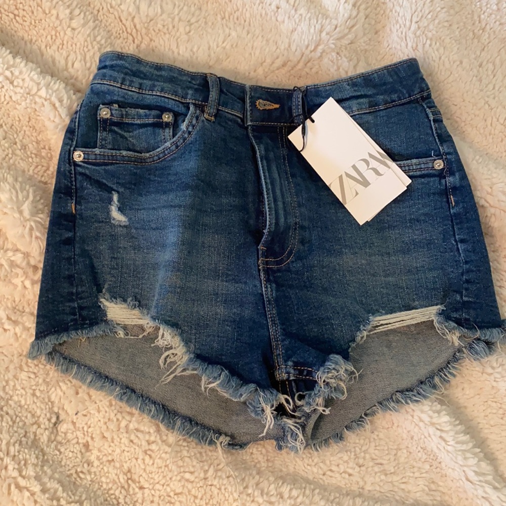 zara hi rise shorts